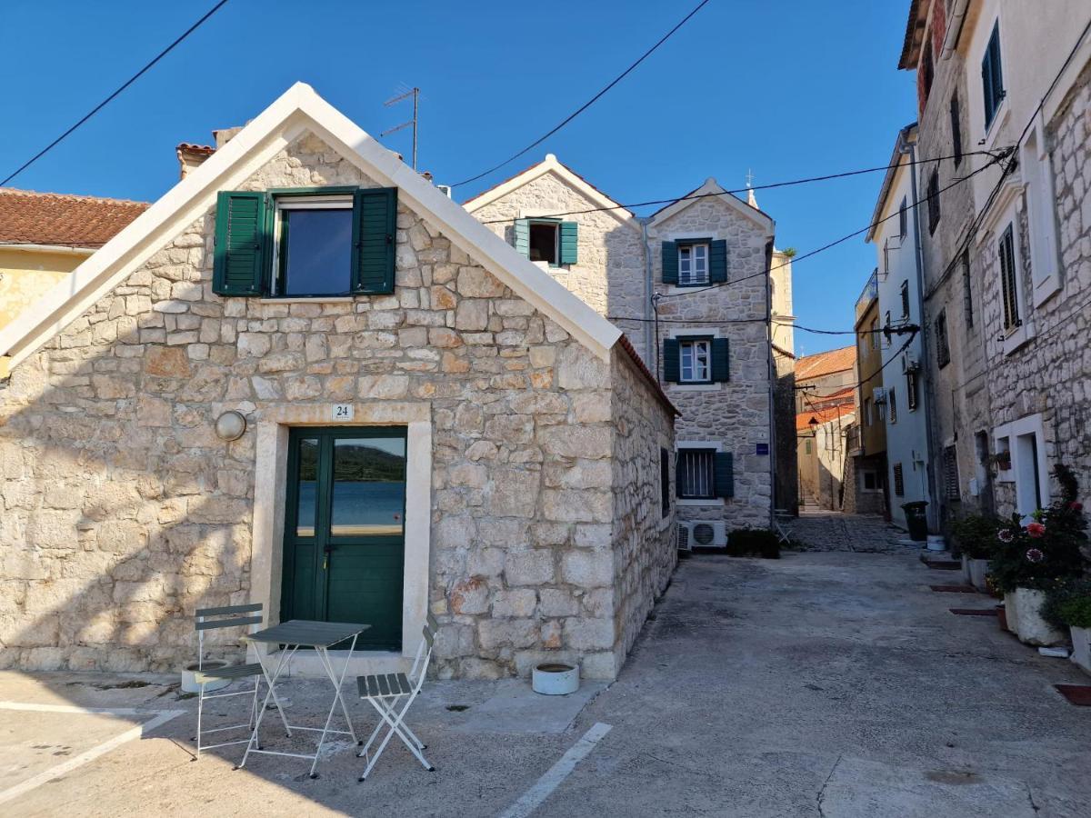 Apartamento House Riva Pirovac Exterior foto